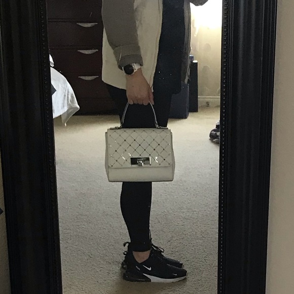 Michael Kors leather bag - Picture 10 of 10